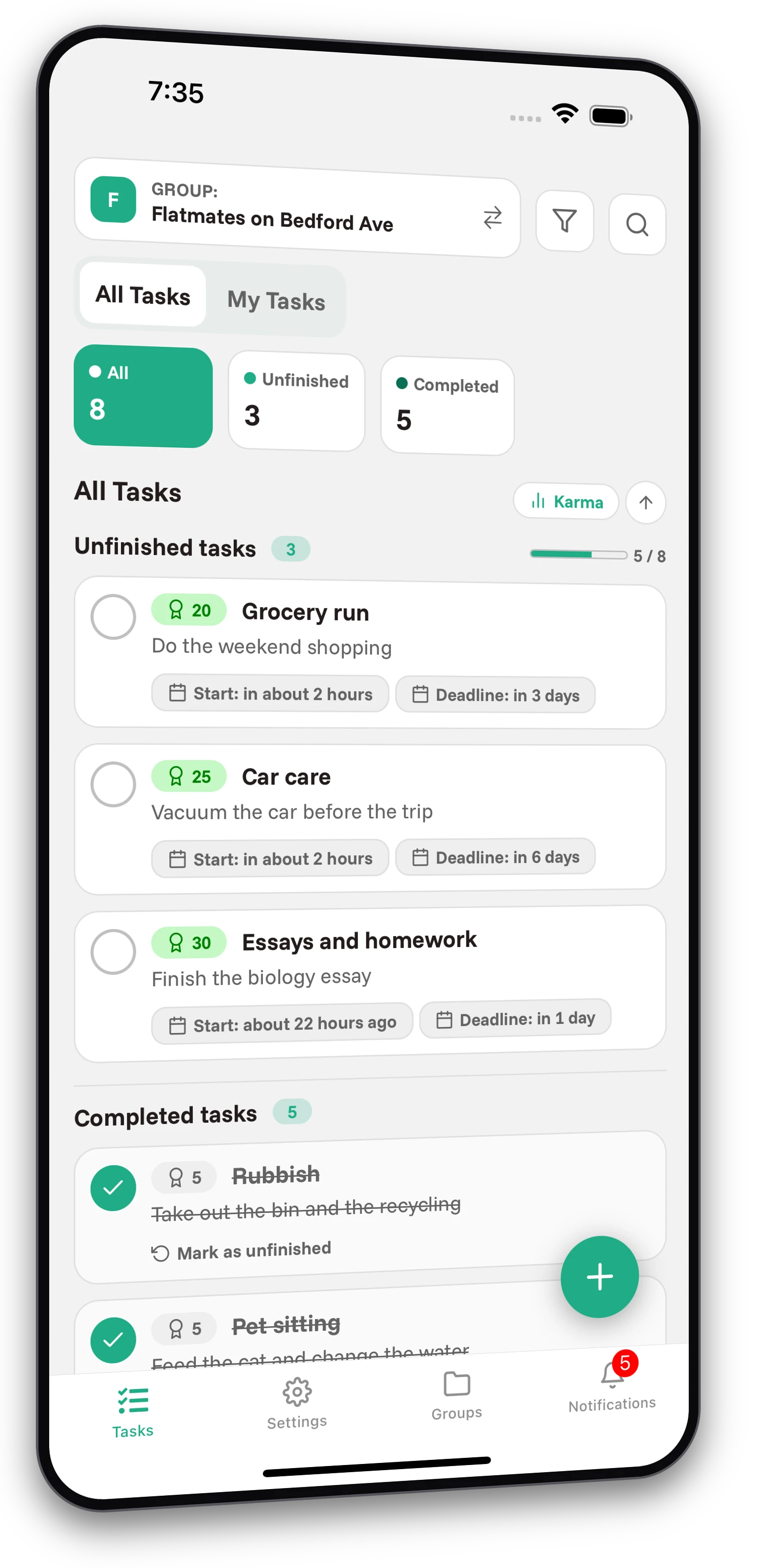 Set of screenshots from the Jobiro app - Preview of private groups for primary school students. - Screenshot 1